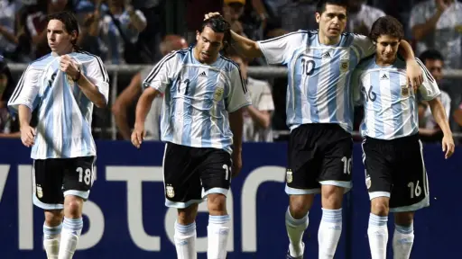 Pablo Aimar se rinde ante Messi: Nos hemos acostumbrado a lo extraordinario
