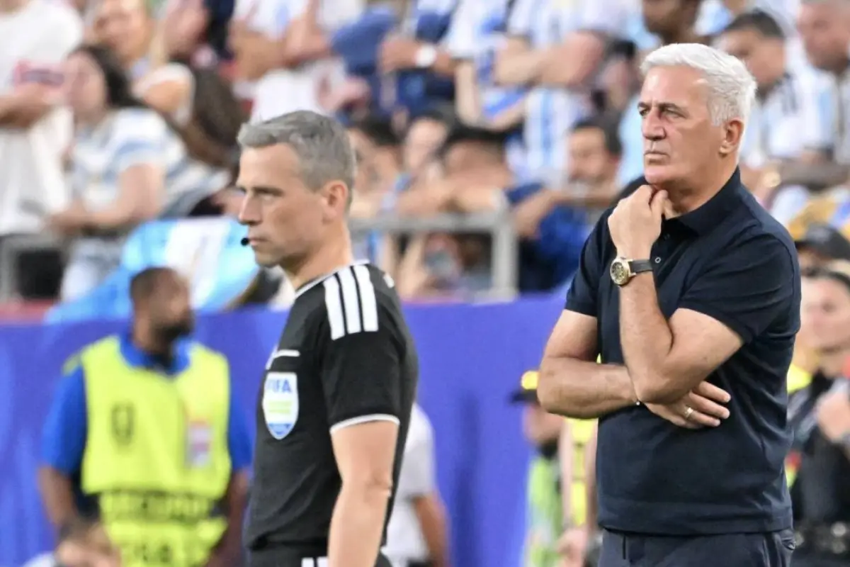 El seleccionador de Argelia, el bosnio Vladimir Petkovic, busca este lunes una victoria sobre Jordania., EFE
