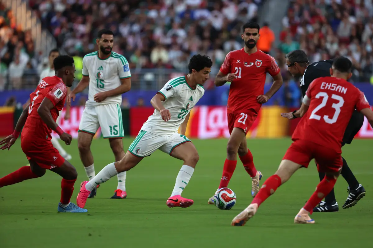 Acción de juego entre Jordania y Argelia 