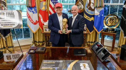 Trump asistirá a la final del Mundial y entregará el trofeo junto a Infantino