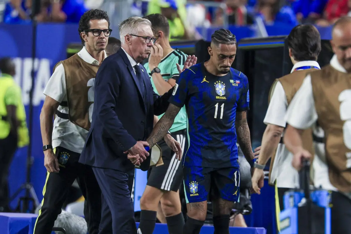 Se confirma la lesión de Raphinha; seguirá un tratamiento intensivo con Brasil, EFE