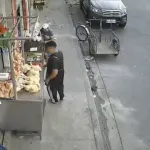 Cámara capta momento en que motosicario dispara a encargado de polleríat