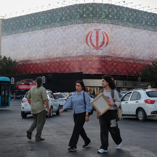 Imagen reciente de las calles de Teherán , Los iraníes recibieron con alivio el anuncio del acuerdo entre Irán y Estados Unidos para poner fin a la guerra que ahora está en peligro