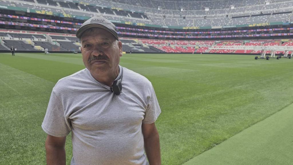 La increíble historia de "Chabelo", testigo de tres Mundiales en un mismo estadio