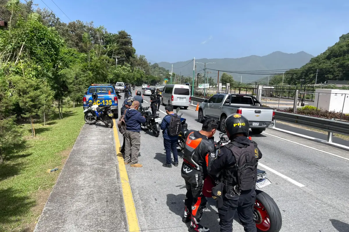 La PNC informó que realiza operativos para evitar carreras clandestinas., PNC de Guatemala.