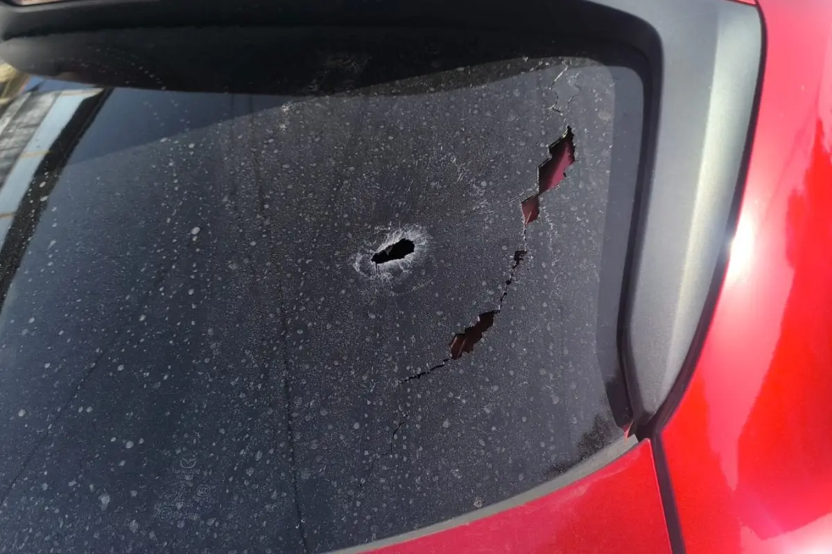El automóvil tenía varias perforaciones de bala, según los datos de la PNC., PNC de Guatemala.