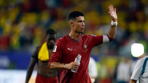 El misterio de las mangas largas de Cristiano Ronaldo que ni el propio portugués ha explicado
