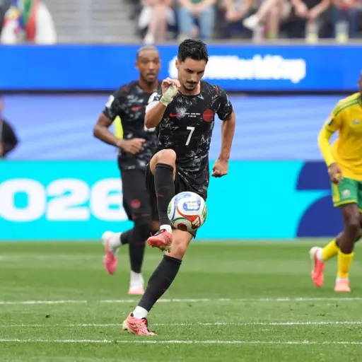 Stephen Eustáquio anotó el histórico gol que llevó a Canadá a los octavos de final del Mundial 2026 ,EFE