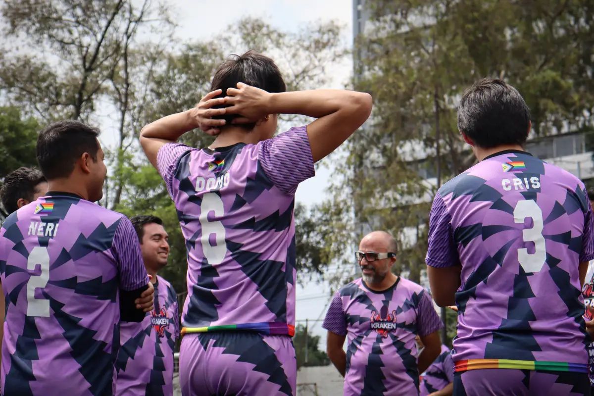 Integrantes del colectivo Kraken participan en un entrenamiento este sábado, en Ciudad de México