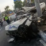 Accidente en zona 12: un fallecido tras colisión de vehículo contra postet
