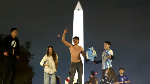 Incidentes, heridos y detenidos durante festejos en Argentina