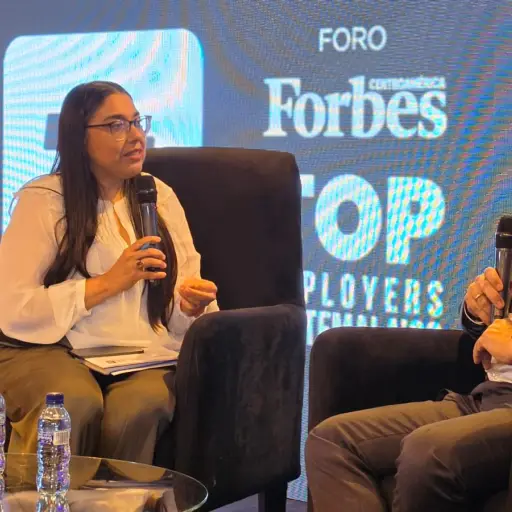 Anasella Acosta, editora adjunta de Forbes Centroamérica ,Mónica Avila
