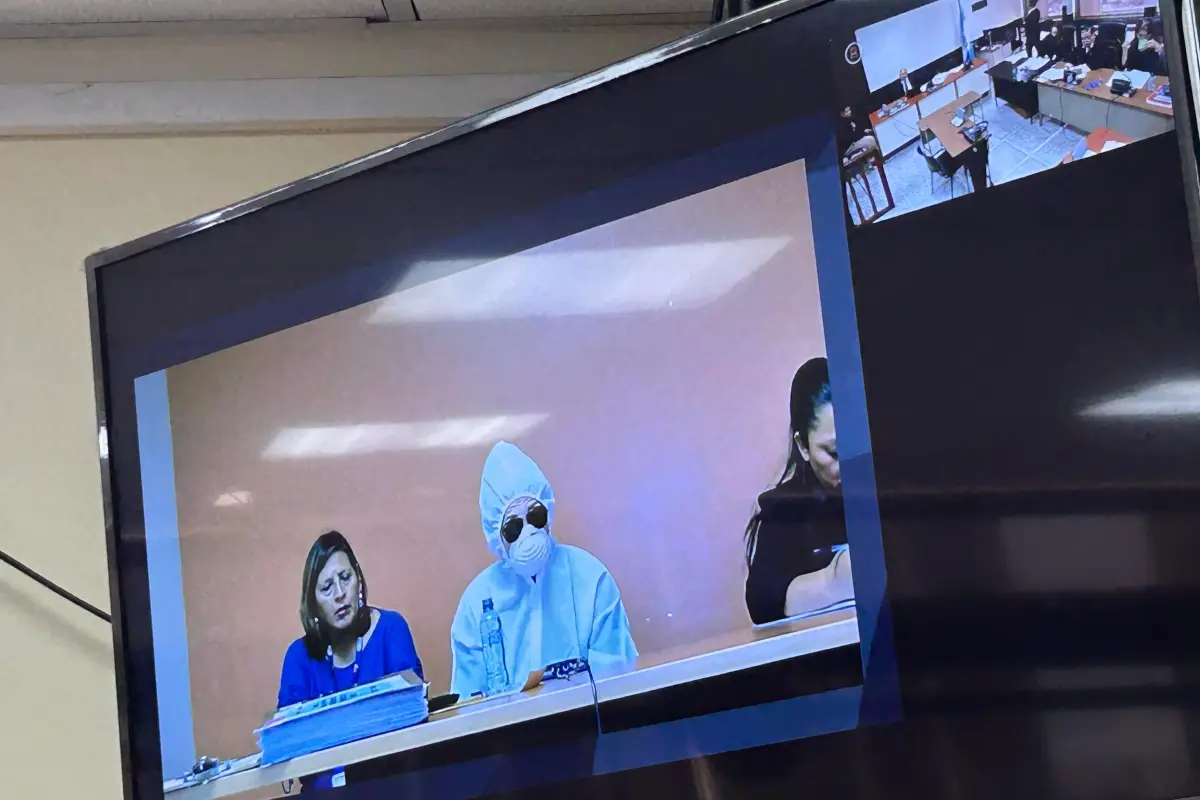 Padres de Miguel Ángel Campos Hoffens participaron en la audiencia a través de videoconferencia., Foto Omar Solís