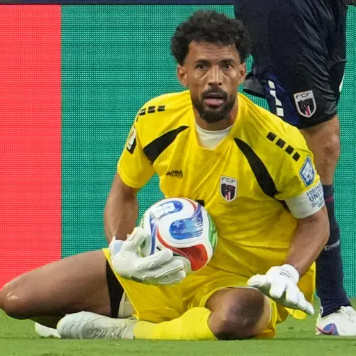Gracias a sus destacadas actuaciones y liderazgo en el arco, Vozinha se convirtió en una de las figuras del Mundial 2026. ,EFE