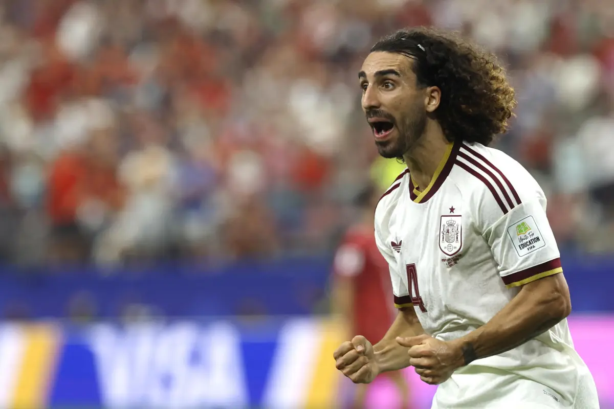 Marc Cucurella se ha sincerado recientemente sobre lo difícil que ha sido el proceso de su hijo mayor, Mateo., EFE