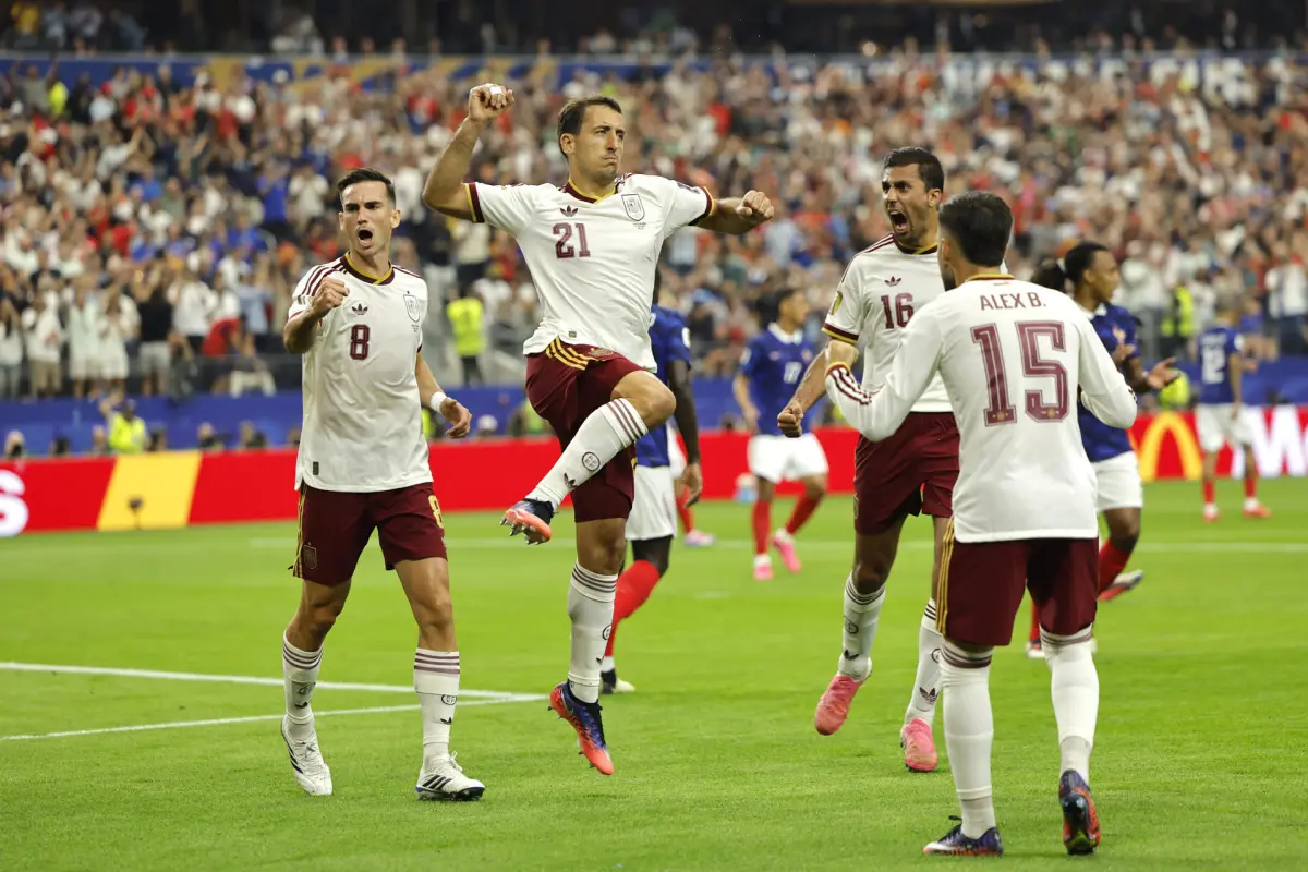 Celebración de Mikel Oyarzabal ante Francia en las semifinales del Mundial - EFE