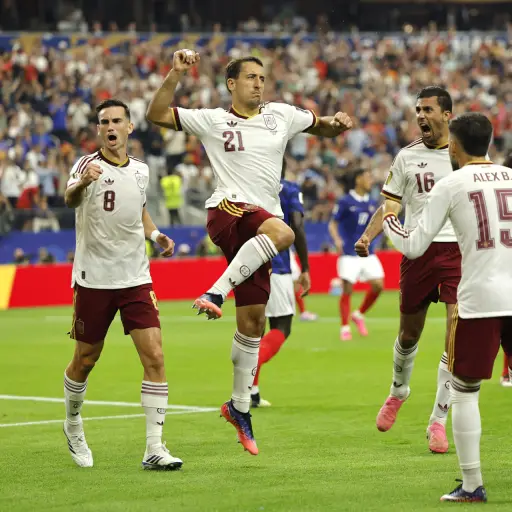 Celebración de Mikel Oyarzabal ante Francia en las semifinales del Mundial - EFE