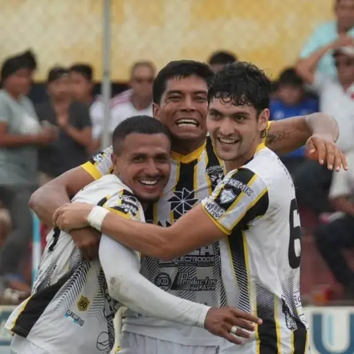 Antigua y Aurora disputarán la final de la Súper Copa Bantrab 