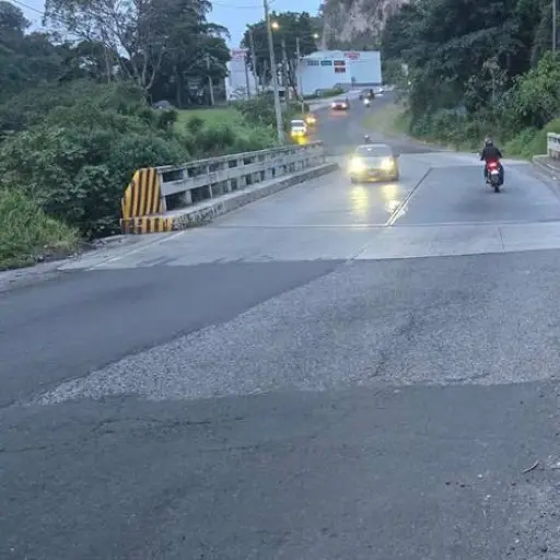 Área donde fue hallada una mujer fallecida en Villa Nueva. ,Bomberos Municipales Departamentales