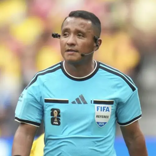 El salvadoreño Iván Barton dirigirá la semifinal entre Francia y España ,EFE
