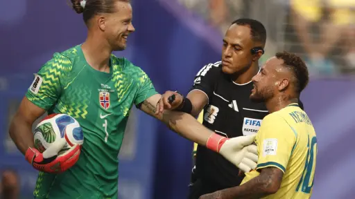 Orjan Nyland hace arder las redes con su ¿mensaje dedicado a Neymar?