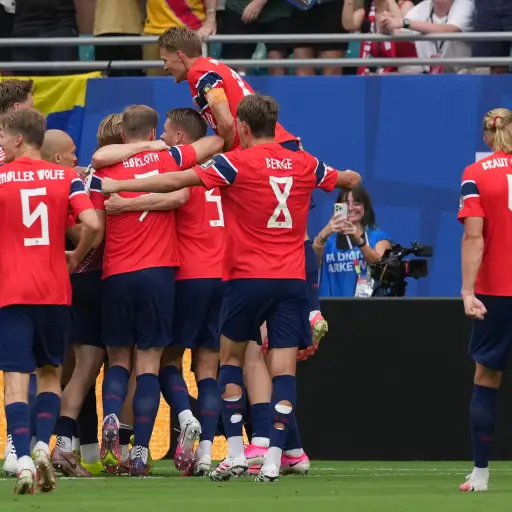 La nueva regla del Mundial 2026 que anuló el gol de Noruega y obligó a repetir el tiro de esquina ante Inglaterra. ,EFE.