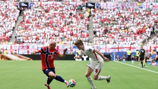 Noruega perdió ante Inglaterra y una aerolínea tuvo que pagar una curiosa apuesta del Mundial