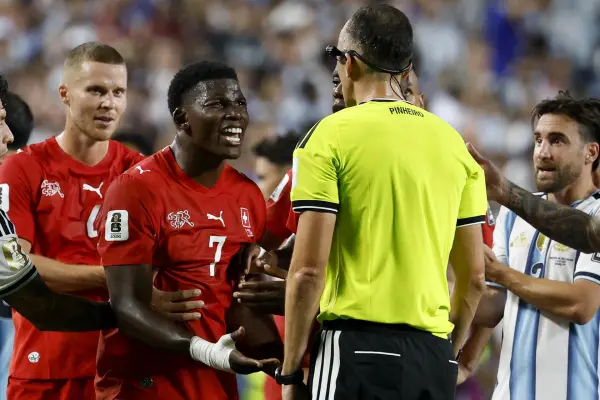 La IFAB reabre la polémica del VAR en el Argentina vs. Suiza