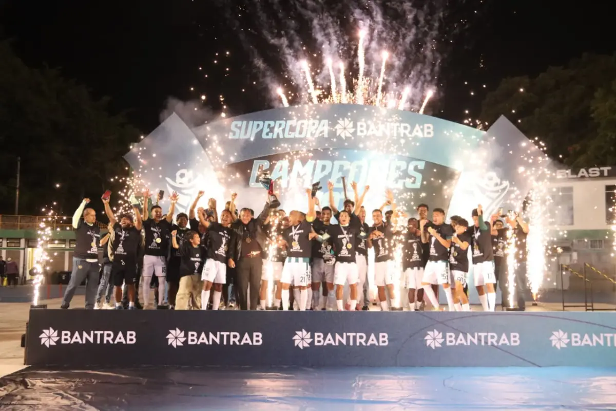 Antigua campeón de la Súper Copa Bantrab
