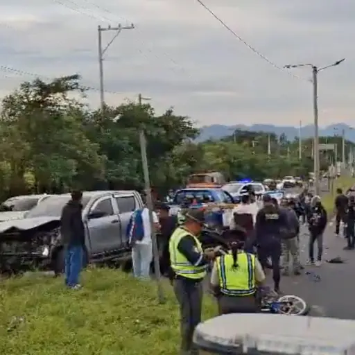 Múltiple colisión en el km. 36 de la ruta a El Salvador. ,Provial
