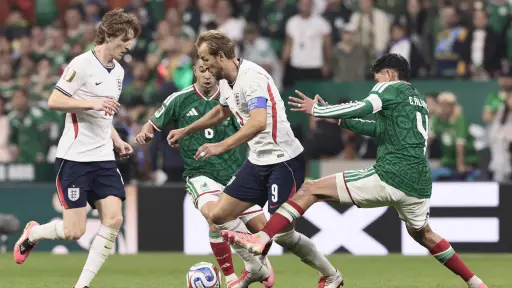 VIDEO. ¡Nooo, déjenme!: el desgarrador llanto de un aficionado tras la eliminación de México