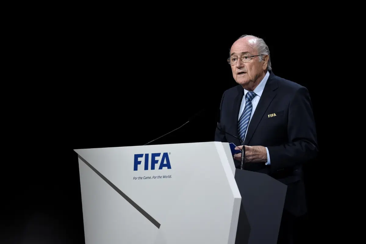 Blatter arremetió contra la FIFA por el caso Balogun, FIFA