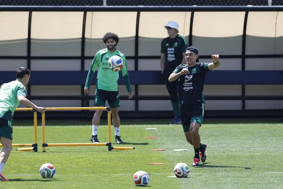 Rafael Márquez durante uno de los entrenos de México en el Mundial 2026, EFE
