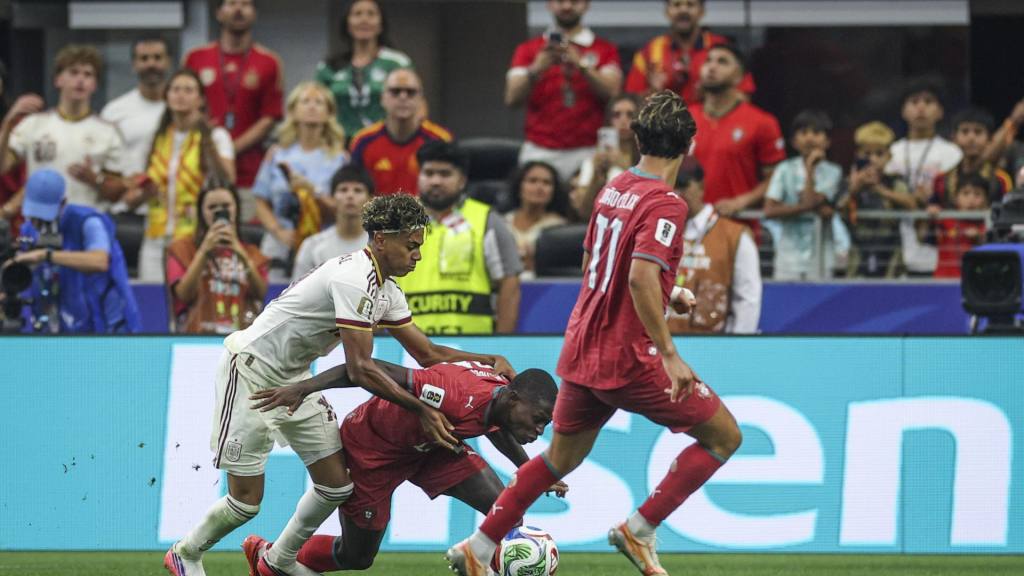 Partido entre Portugal y España por el Mundial 2026 | EFE