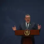Arévalo se pronuncia sobre incidentes en Usac y reelección de Mazariegost