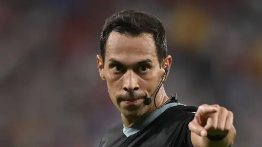 Quinteto arbitral argentino para el Francia vs. Marruecos