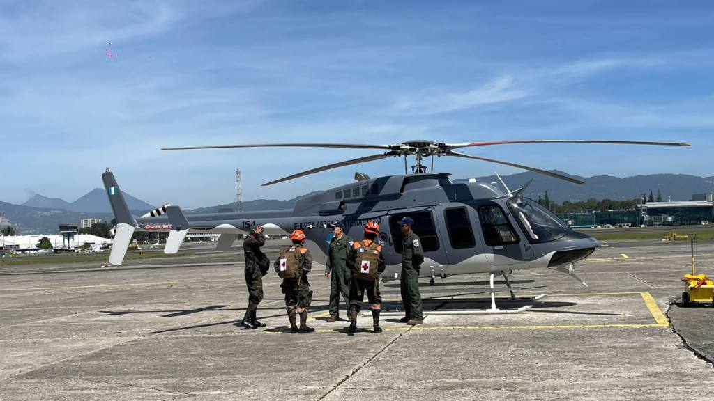 Siguen operativos en el lugar del accidente aéreo  | Ejército de Guatemala