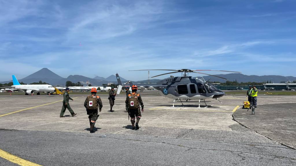 Siguen operativos en el lugar del accidente aéreo  | Ejército de Guatemala