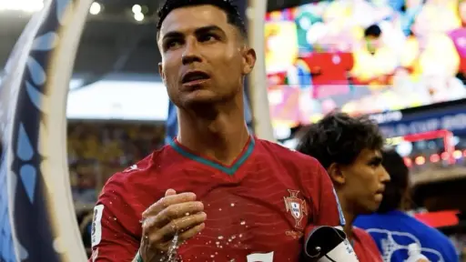 ¡Furor en Toronto! CR7 provocó la locura en el hotel y esta fue la inesperada reacción del futbolista