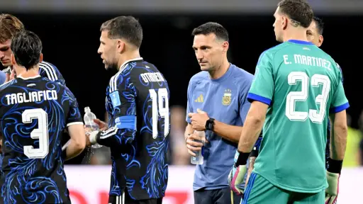 De Guatemala a Cabo Verde, los 100 partidos de Lionel Scaloni