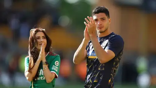 La revelación íntima que hizo la prometida de Raúl Jiménez en pleno Mundial