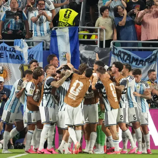 Argentina logró esta noche su boleto a los octavos de final del Mundial 2026. 
