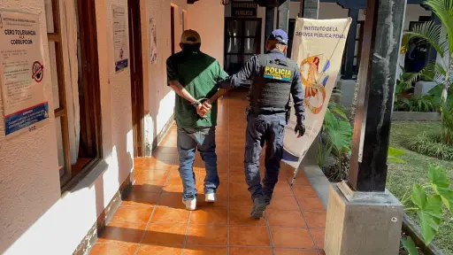 Detienen a señalado de agredir a su pareja en Chimaltenango