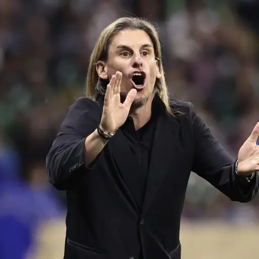 La dimisión más reciente fue la de Sebastián Beccacece al frente de Ecuador ,Agencia EFE