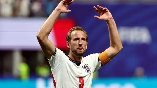 Hijos de Harry Kane enternecen con originales trajes para apoyar a su papá en el Mundial 2026