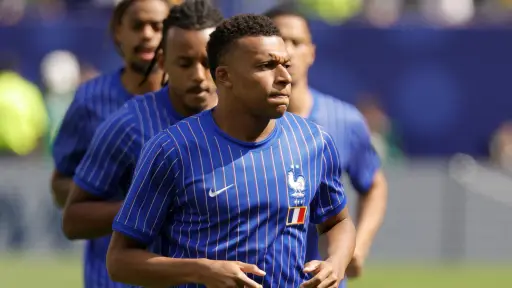 ¿Qué le pasó a Mbappé en el rostro? La imagen que preocupa a los aficionados