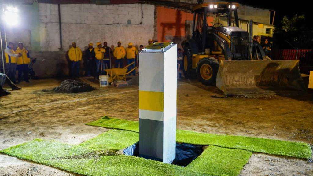 Colocación primera piedra en Parque Infantil de Santa Catarina Pinula | Cortesía