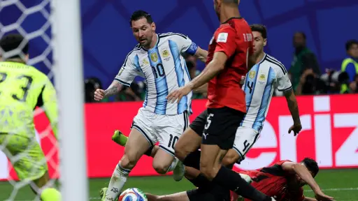 Los ocho goles de Messi, ya le habría dado el título de goleo en 17 Mundiales