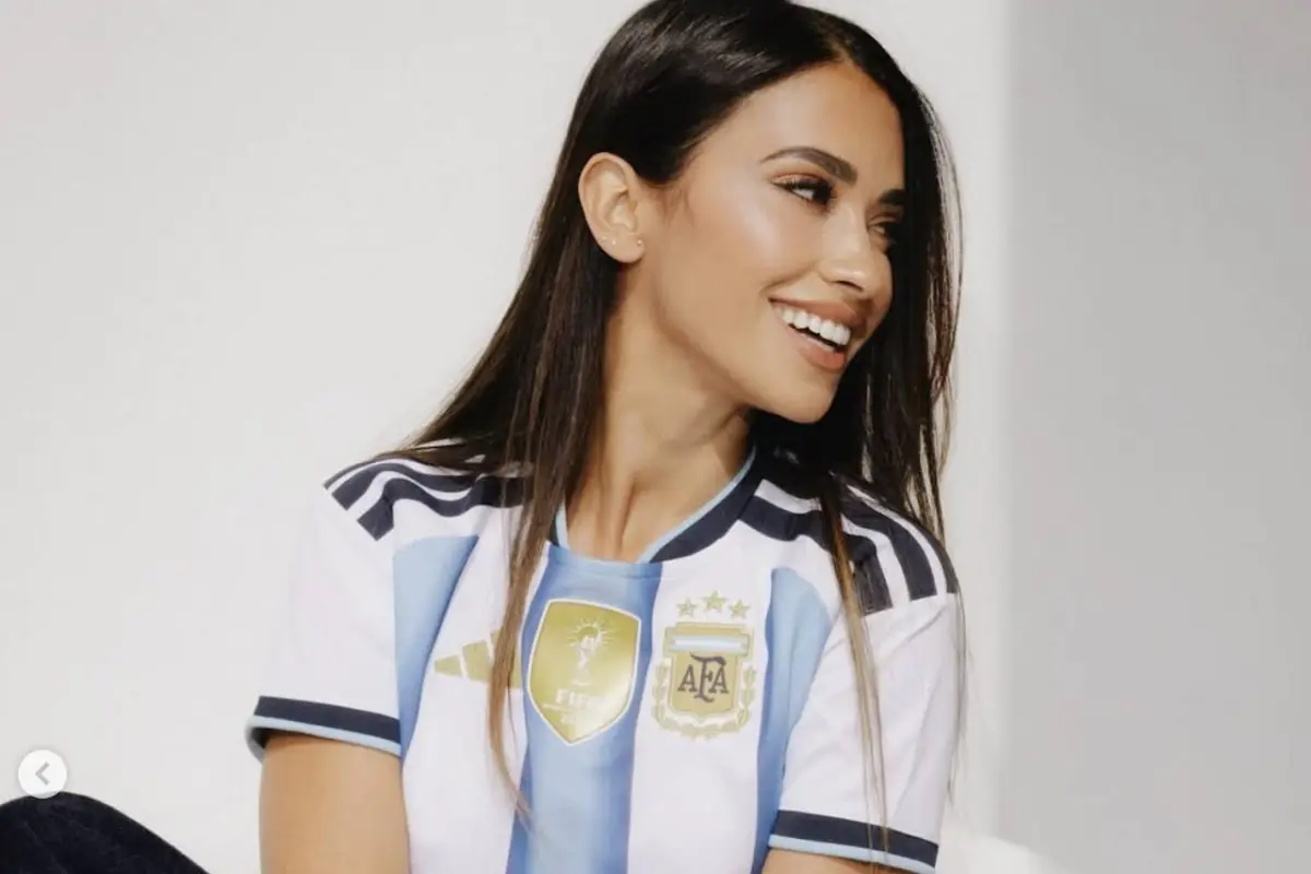  Antonela Roccuzzo.,  Instagram @antoroccuzzo