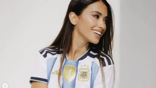 Antonela Roccuzzo presume un lujoso accesorio en el Mundial y su precio sorprendió